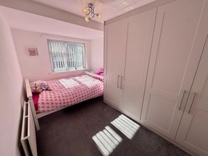 Photo 11- click for photo gallery